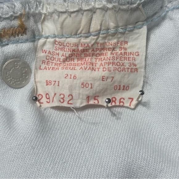Vintage Levis Jeans Mens 29 x 32 90s 501 Button Fly Light Wash Cotton Straight - Picture 3 of 8